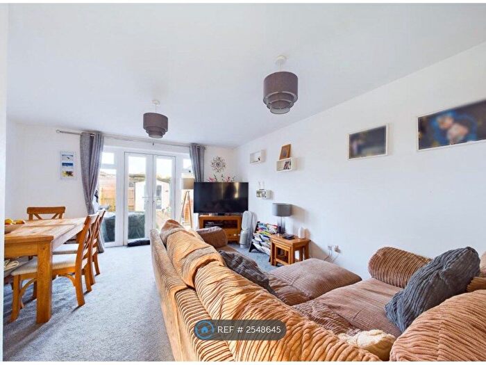 2 Bedroom End Of Terrace House To Rent In Red Kite Road, Chinnor, OX39