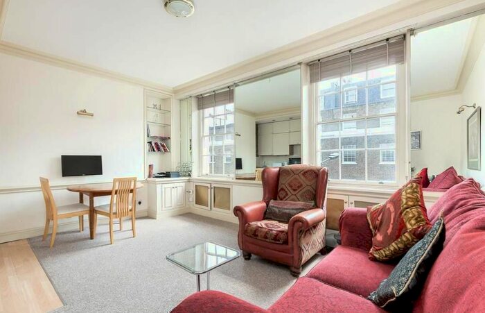 4 Bedroom Flat To Rent In Duke Street, Marylebone, London, W1U