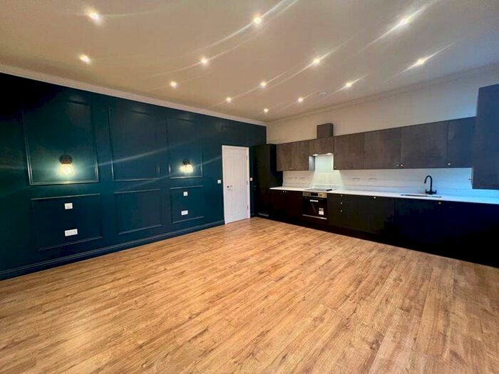 4 Bedroom Flat To Rent In Stanford Road, Brighton, BN1