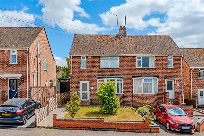 3 Bedroom Semi Detached House For Sale In Edward Close, Kettering, NN15