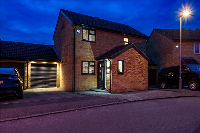 3 Bedroom Detached House For Sale In Bardsey Close, Royal Wootton Bassett, Wiltshire, SN4