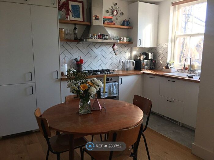 1 Bedroom Flat To Rent In Stepney Green, London, E1