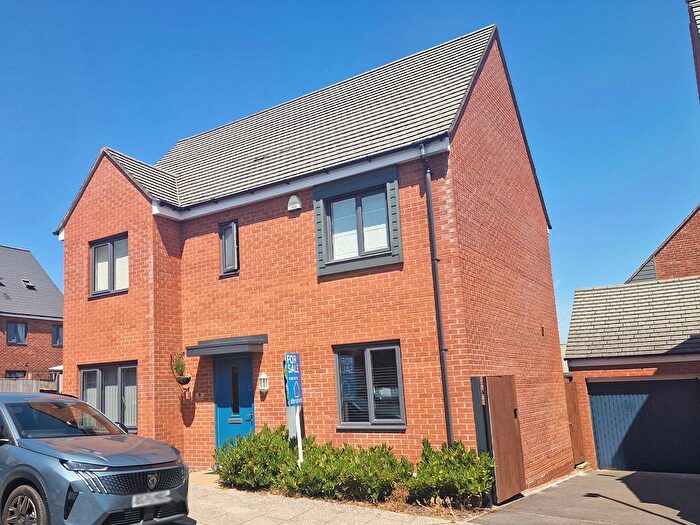 3 Bedroom Detached House For Sale In Stoney Fold, Lawley, Telford, Shropshire, TF3