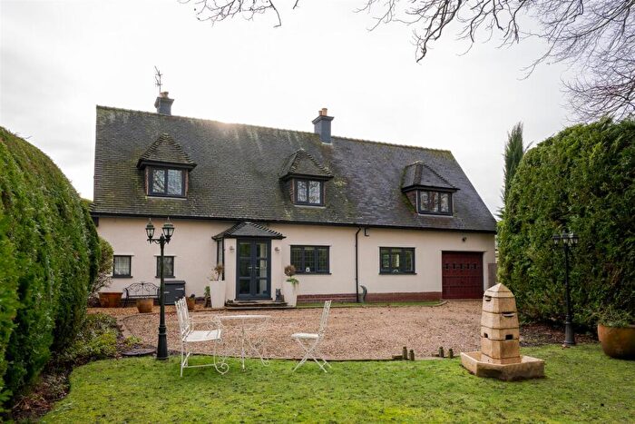 4 Bedroom Detached House For Sale In Wollescote Road, Pedmore, DY9