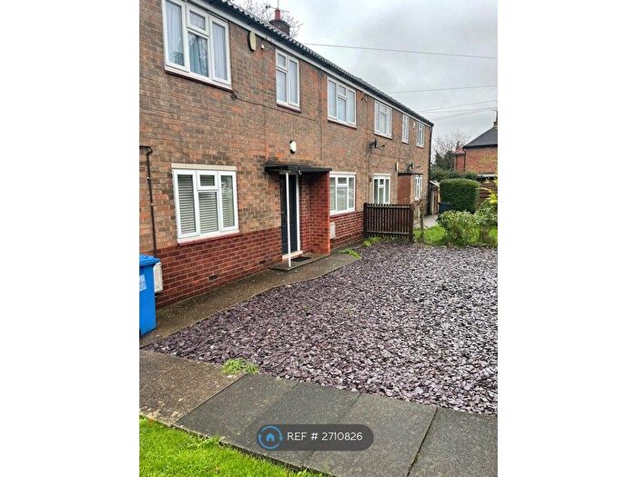 2 Bedroom Flat To Rent In Crecy Close, Derby, DE22