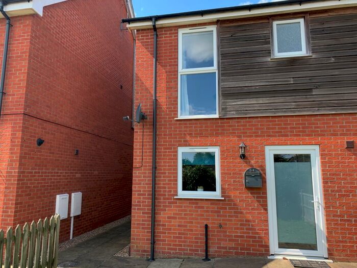 2 Bedroom Semi-Detached House To Rent In Riseholme Road, Lincoln, LN1