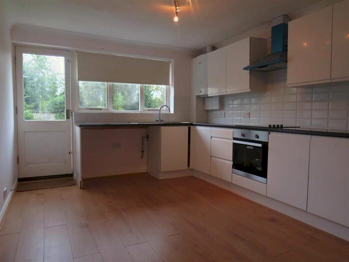 2 Bedroom Property To Rent In Tanners Way, Saffron Walden, CB10