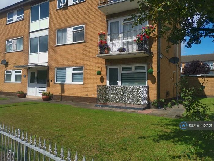 2 Bedroom Flat To Rent In Waterloo Road, Blackpool, FY4