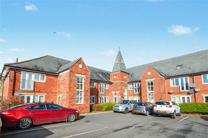 2 Bedroom Apartment For Sale In Flat, Town Street, Middleton, Leeds, West Yorkshire, LS10