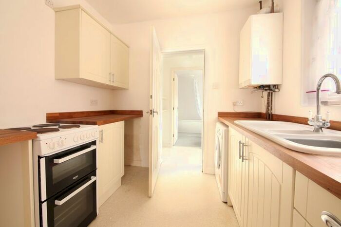 3 Bedroom Terraced House To Rent In Queens Road, Runcorn, WA7