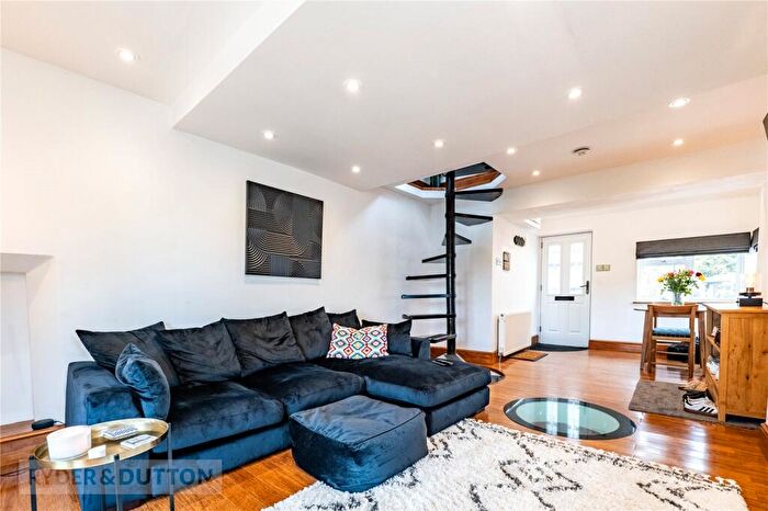1 Bedroom Terraced House For Sale In France Hill, Honley, Holmfirth, West Yorkshire, HD9