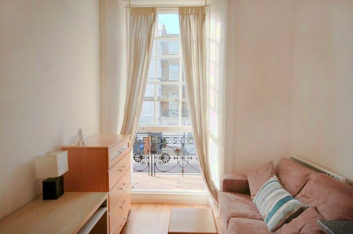 Studio To Rent In Gloucester Place, Marylebone, NW1