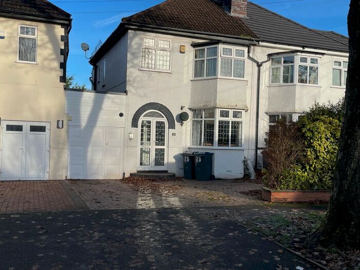 3 Bedroom Semi-Detached House To Rent In Dalbury Road, Birmingham, B28