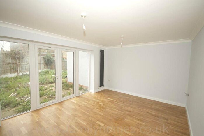 3 Bedroom Semi-Detached House To Rent In Arthur Street, Sittingbourne, ME10