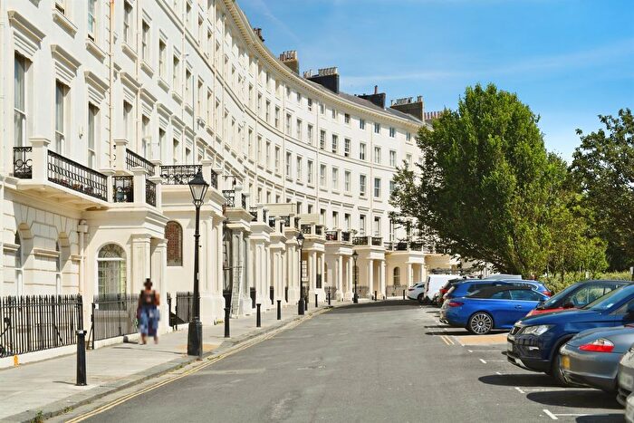 1 Bedroom Flat For Sale In Adelaide Crescent, Hove, BN3