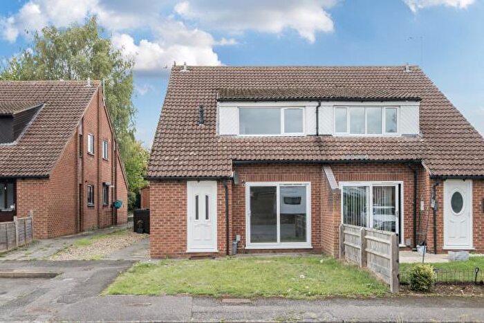 2 Bedroom Semi Detached House To Rent In Hambleside, Bicester, OX26
