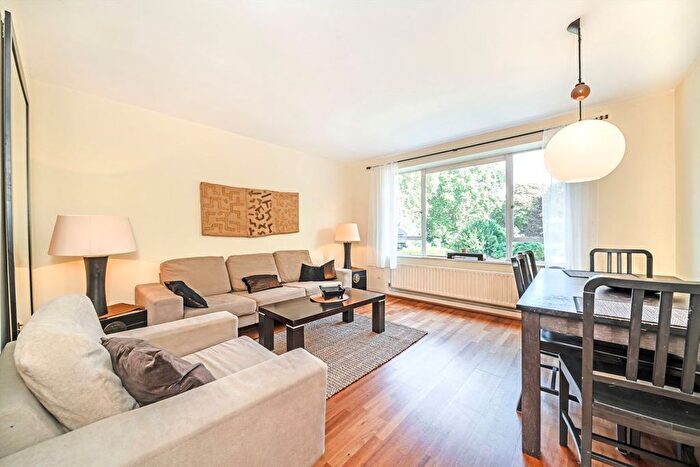 2 Bedroom Flat To Rent In Philbeach Gardens, Earls Court, SW5
