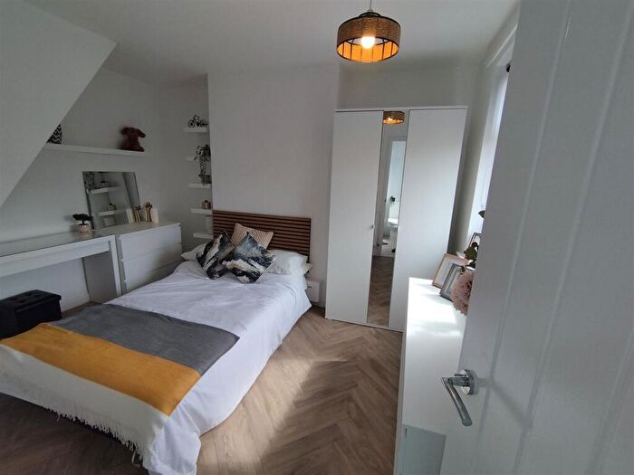 1 Bedroom Terraced House To Rent In *New En-Suite Room* Priestsic Road, Sutton-In-Ashfield, NG17
