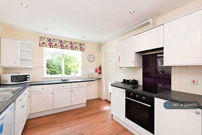 6 Bedroom Detached House To Rent In Wellsway, Bath, BA2