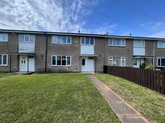 3 Bedroom Terraced House To Rent In Tintern Walk, Grimsby, Lincolnshire, DN37