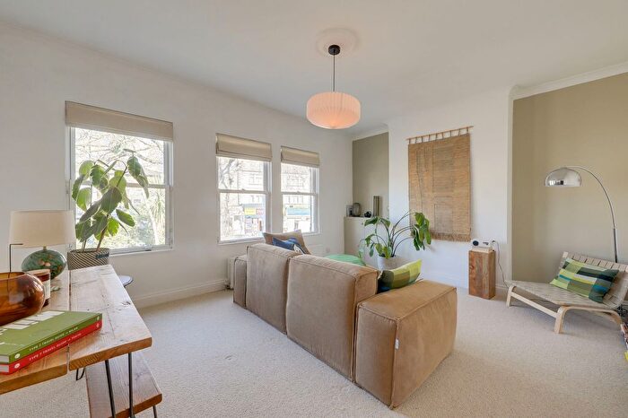 2 Bedroom Flat For Sale In Stanstead Road, Catford, SE6