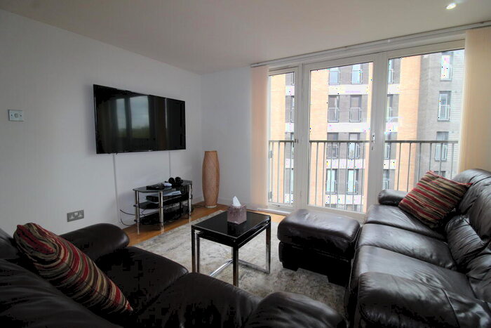 1 Bedroom Apartment To Rent In Bell Street, Merchant City, G4