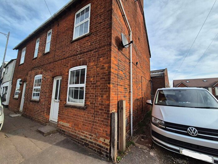 2 Bedroom House To Rent In High Street, Codicote, SG4