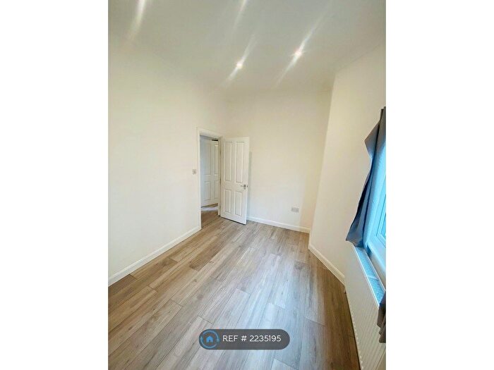 1 Bedroom Flat To Rent In Queens Road, Brighton, BN1