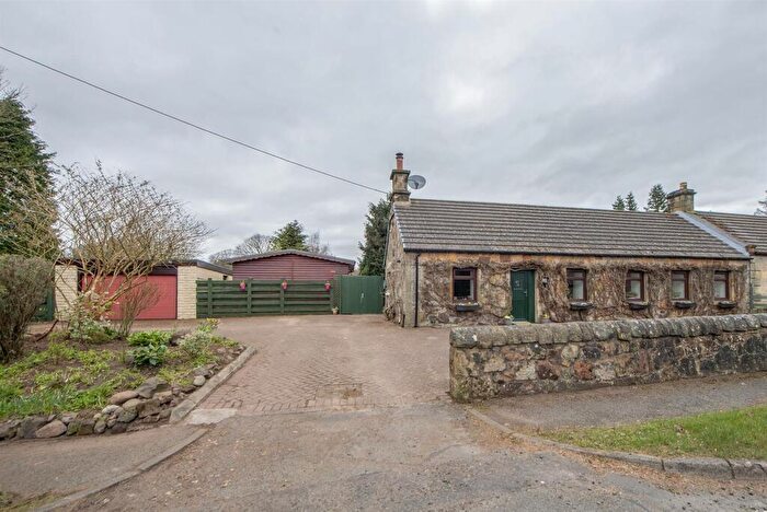 3 Bedroom Semi-Detached Bungalow For Sale In Glendale, Drum, Kinross, KY13