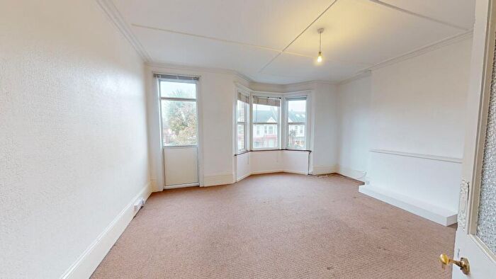 2 Bedroom Flat To Rent In Portland Road, Hove, BN3