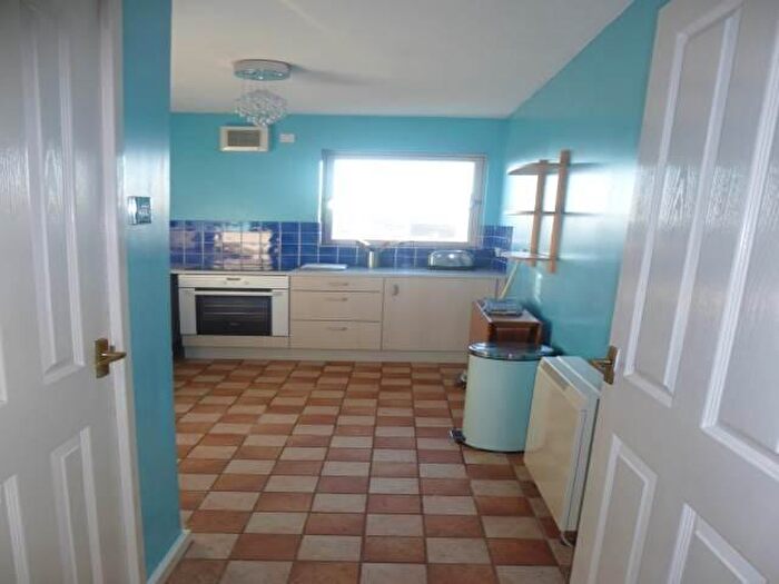 2 Bedroom Flat To Rent In Castle Terrace, Justice Gate, Aberdeen, AB11