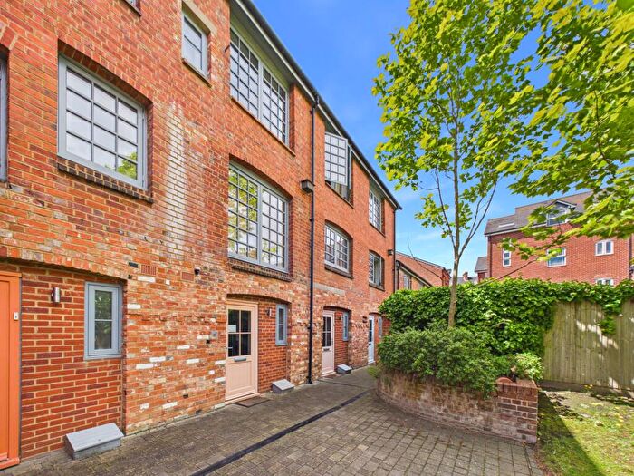 5 Bedroom Town House For Sale In Southampton Street, Reading, RG1