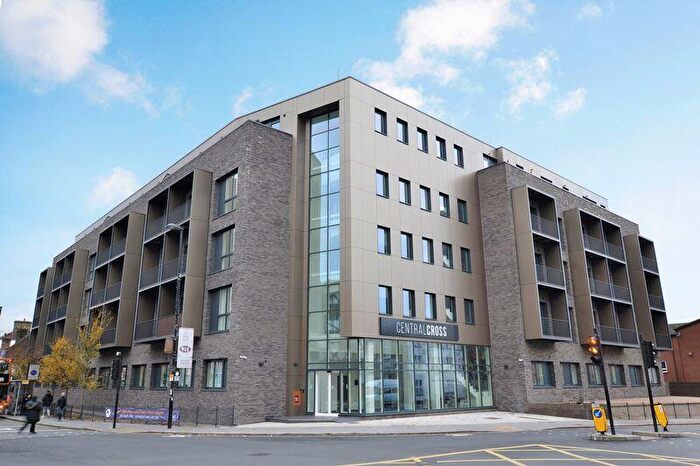 1 Bedroom Flat To Rent In South End, Central Croydon, CR0