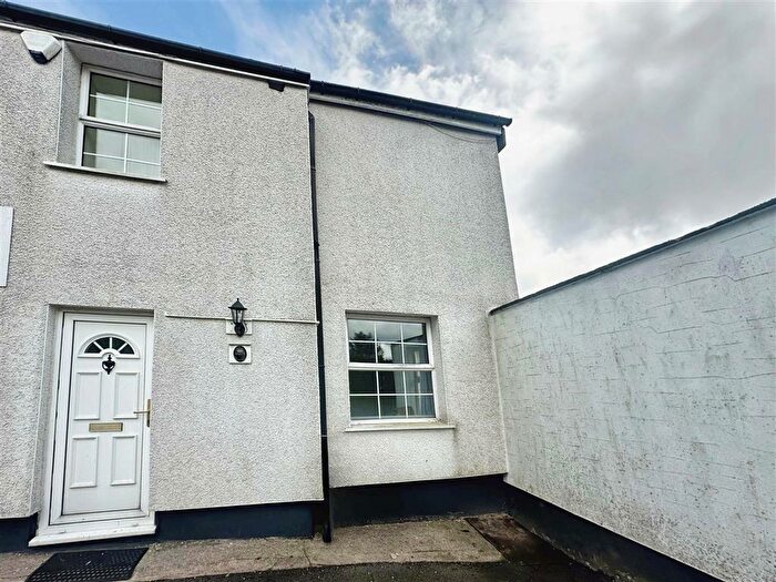 Studio To Rent In Penycoedcae Road, Penycoedcae, Pontypridd, CF37