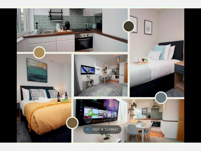 2 Bedroom Flat To Rent In Coleridge Court, Bristol, BS3