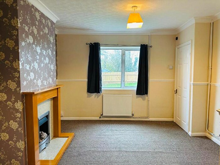3 Bedroom End Of Terrace House For Sale In Folly Road, Deanshanger, MK19