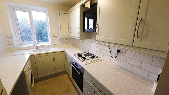 2 Bedroom Flat To Rent In Christchurch Road, Bournemouth, BH1