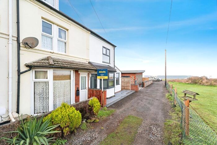 3 Bedroom Terraced House For Sale In Wyndham Park, Cromer, Norfolk, NR27