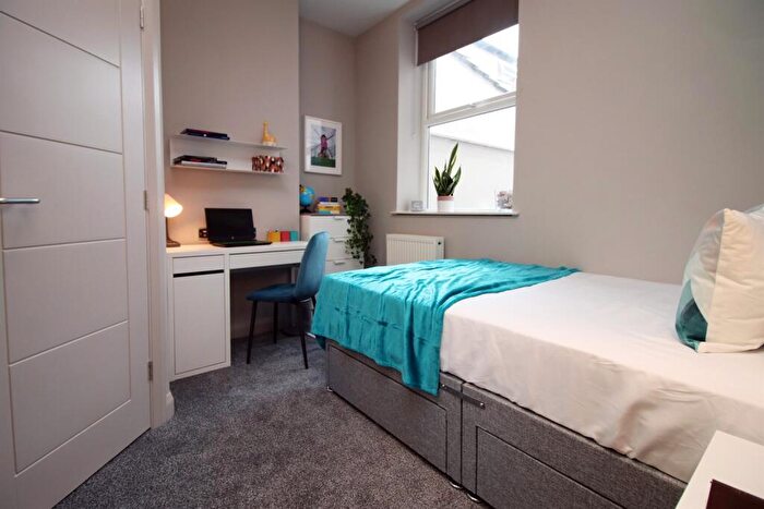 1 Bedroom House To Rent In Splott Road, Cardiff, CF24