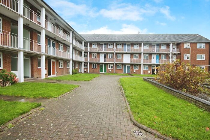 1 Bedroom Flat To Rent In Aldrington Road, London, SW16