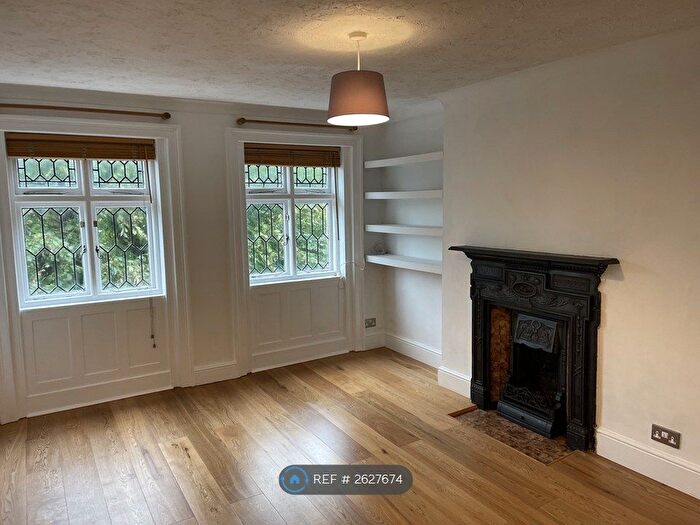 2 Bedroom Flat To Rent In Montpelier Road, Brighton, BN1