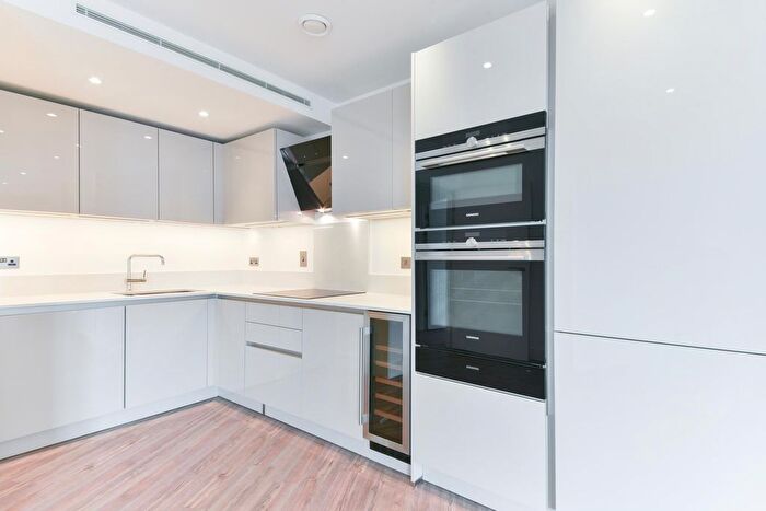 3 Bedroom Flat To Rent In Wiverton Tower, New Drum Street, E1