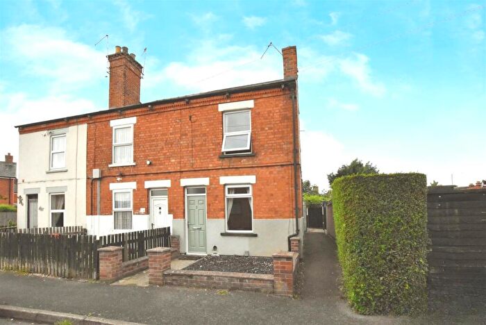 2 Bedroom End Of Terrace House For Sale In Grove View Road, Balderton, NG24