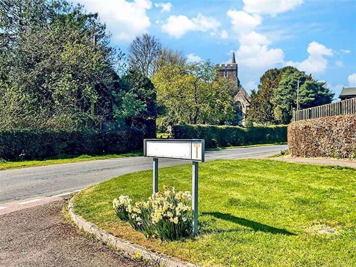 2 Bedroom Detached Bungalow For Sale In Sumner Close, Rolvenden, Cranbrook, Kent, TN17