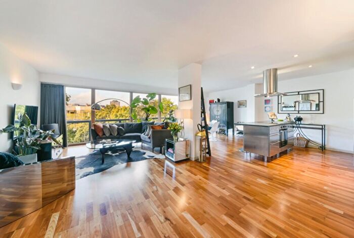 2 Bedroom Apartment To Rent In Gainsborough Studios, Poole Street, Islington, N1