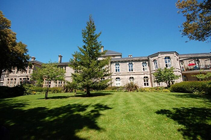 2 Bedroom Flat For Sale In Brompton Court, St. Stephens Road, Bournemouth, Dorset, BH2