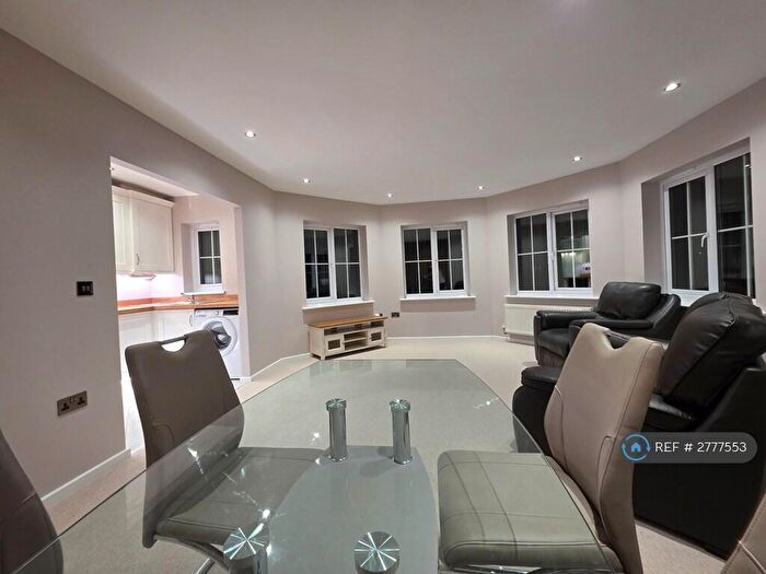 2 Bedroom Flat To Rent In Fulwood, Preston, PR2