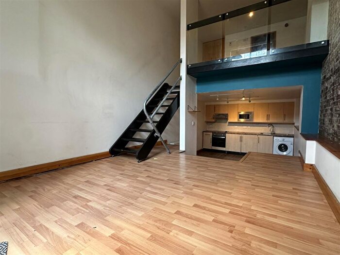 2 Bedroom Flat To Rent In Union Road, Bristol, BS2