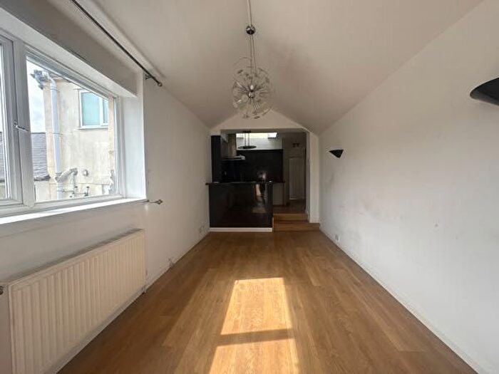 1 Bedroom Flat To Rent In Broad Street, Blaenavon, Pontypool, NP4