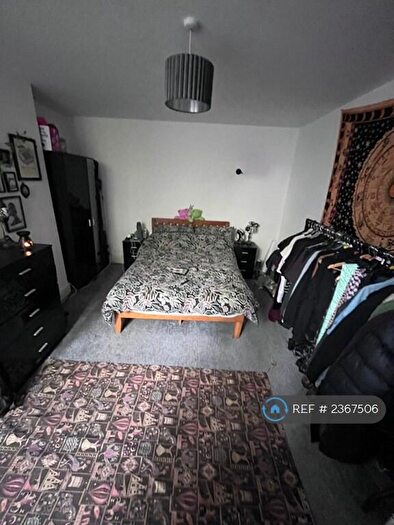 2 Bedroom Flat To Rent In Croxteth Road, Liverpool, L8